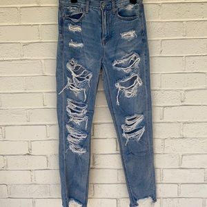 American Eagle Ripped Mom Jean Destroyed 4 Long